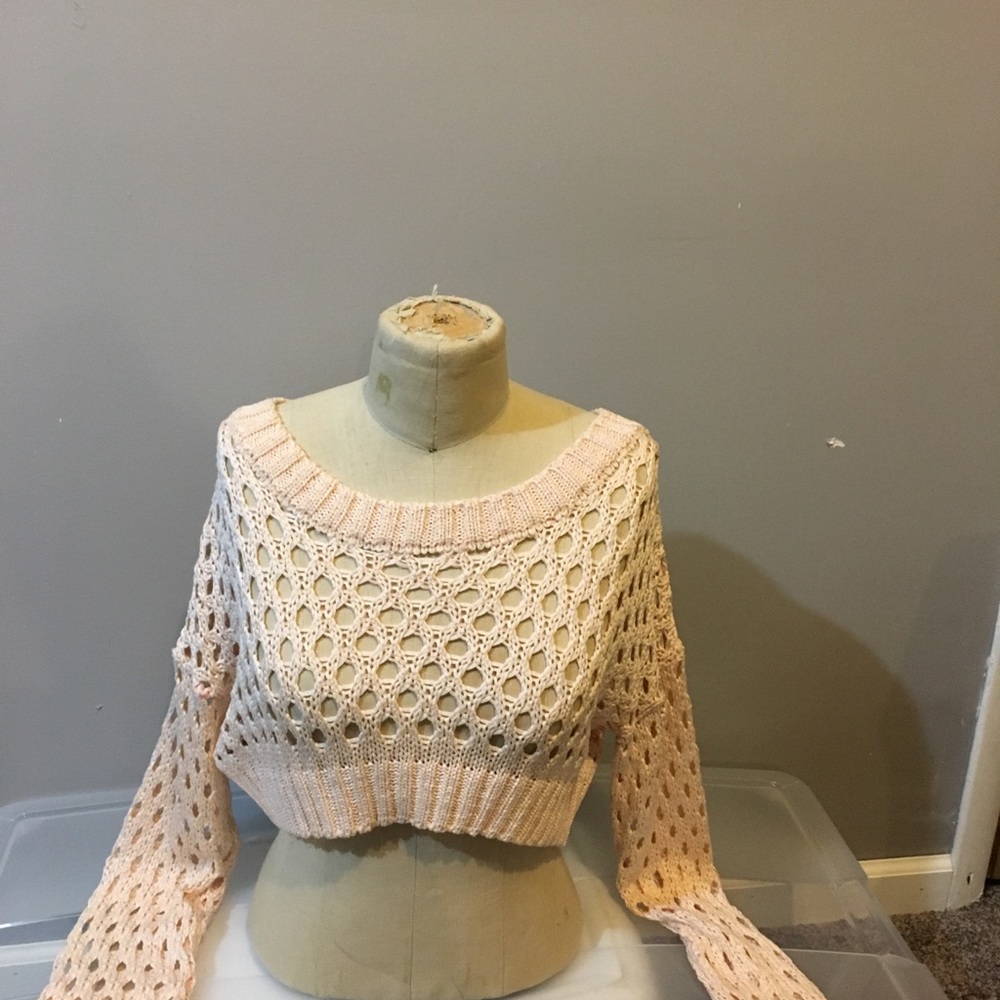 Crop top sweater from LF Stores